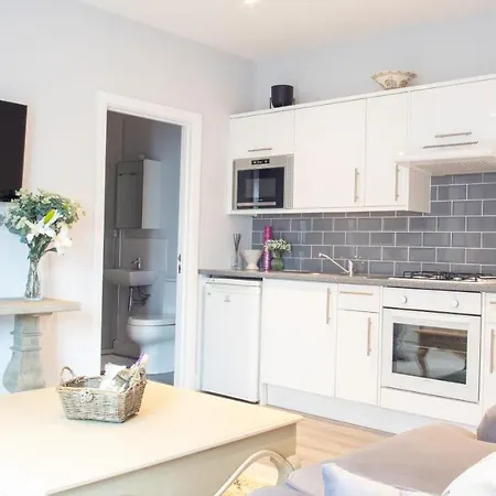 Modern Apartment With Free Parking And Wifi Stratford-upon-Avon Exterior photo