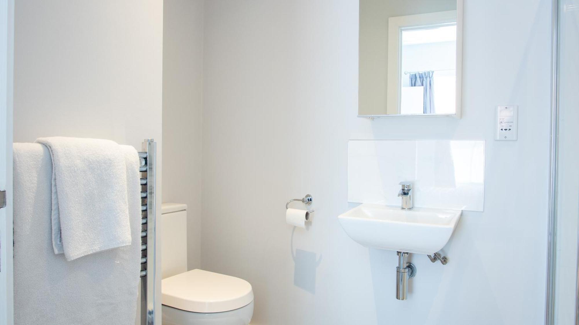 Appartement Modern With Free Parking And Wifi