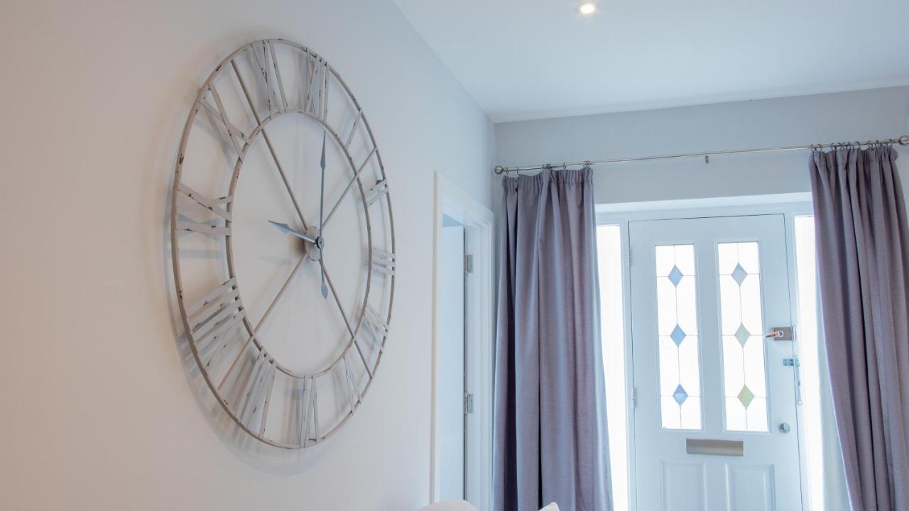 Modern With Free Parking And Wifi * Stratford-upon-Avon