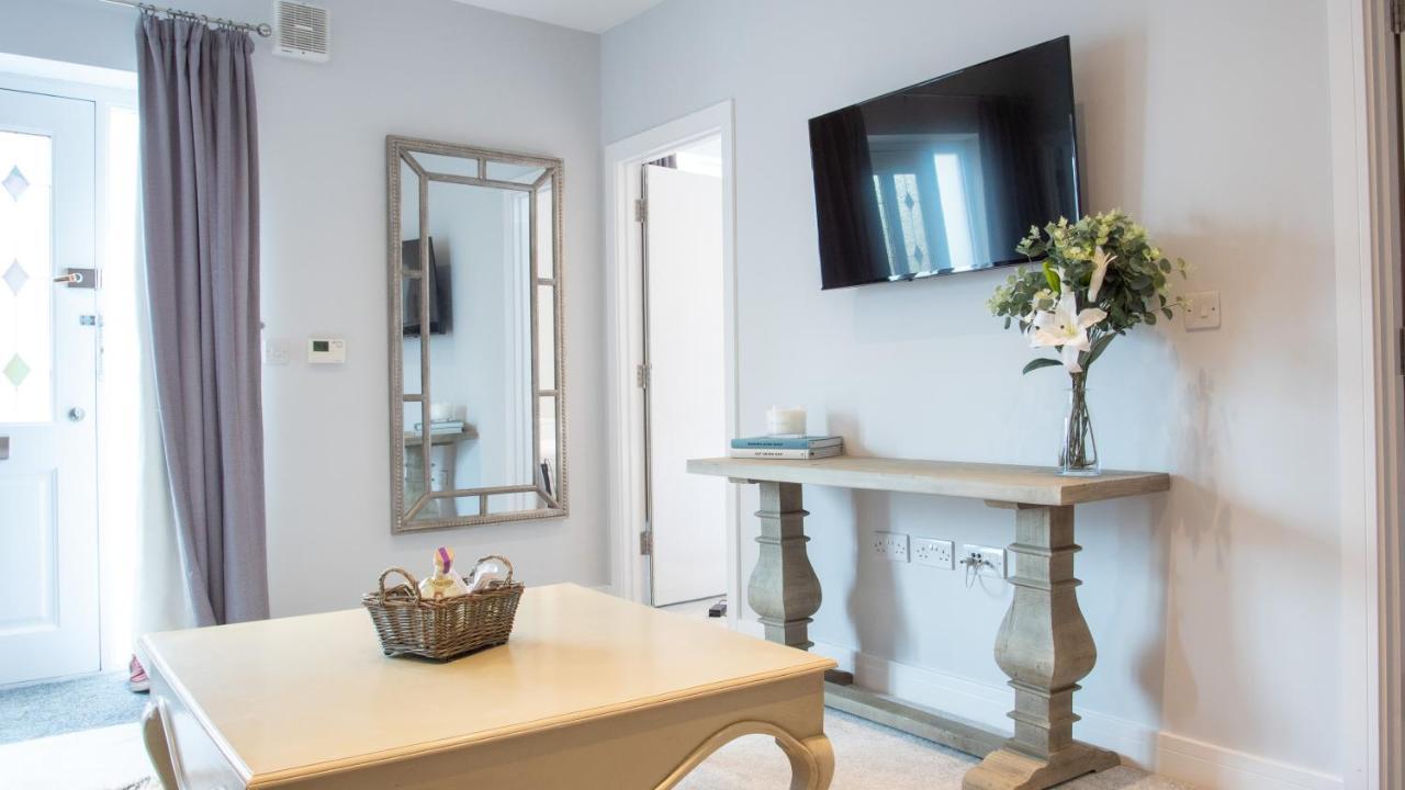 Apartment Modern With Free Parking And Wifi *